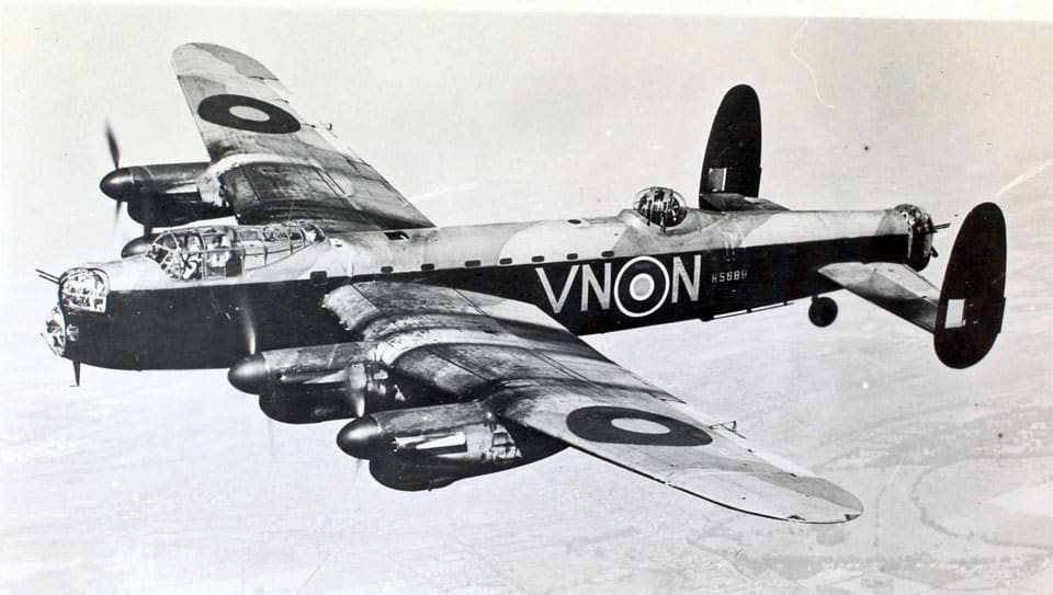 Avro Lancaster - flyvere.dk