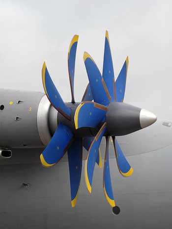 Antonov An-70 propfan motor. Flyvere.dk